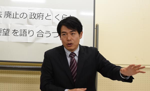 戦争法廃止などについて語る椎葉さん
